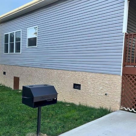 3 Master Bedrooms - Sleeps 10 - Location - Game Room - Hot Tub Pigeon Forge Exterior foto